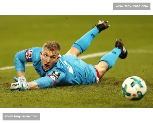 门将视角教学:快速提升扑救技巧的实用视频 门将视角教学:快速提升扑救技巧的实用视频