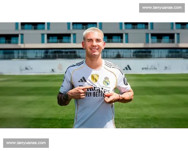 德米凯利斯神预言成真!马斯坦托诺 6320 万欧加盟皇马,17 岁天才开启伯纳乌之旅 德米凯利斯神预言成真!马斯坦托诺 6320 万欧加盟皇马,17 岁天才开启伯纳乌之旅